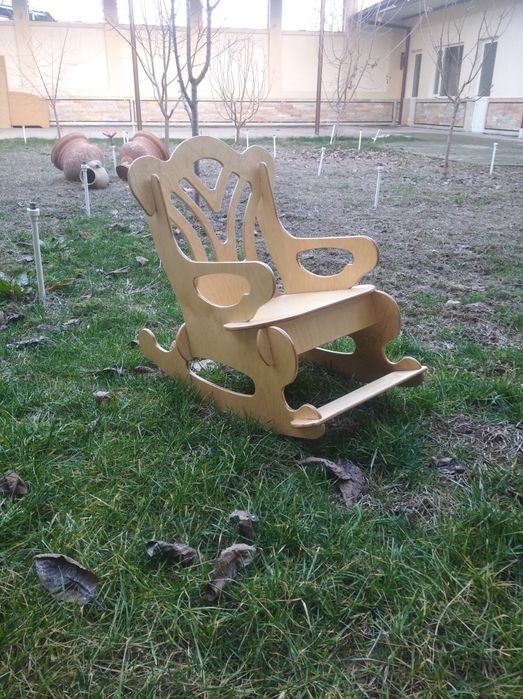 Detskiy mebel kreslokachalka