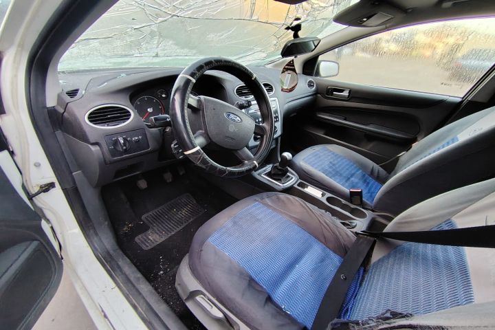 Lampa / Tripla stop stanga pe aripa Ford Focus 2005