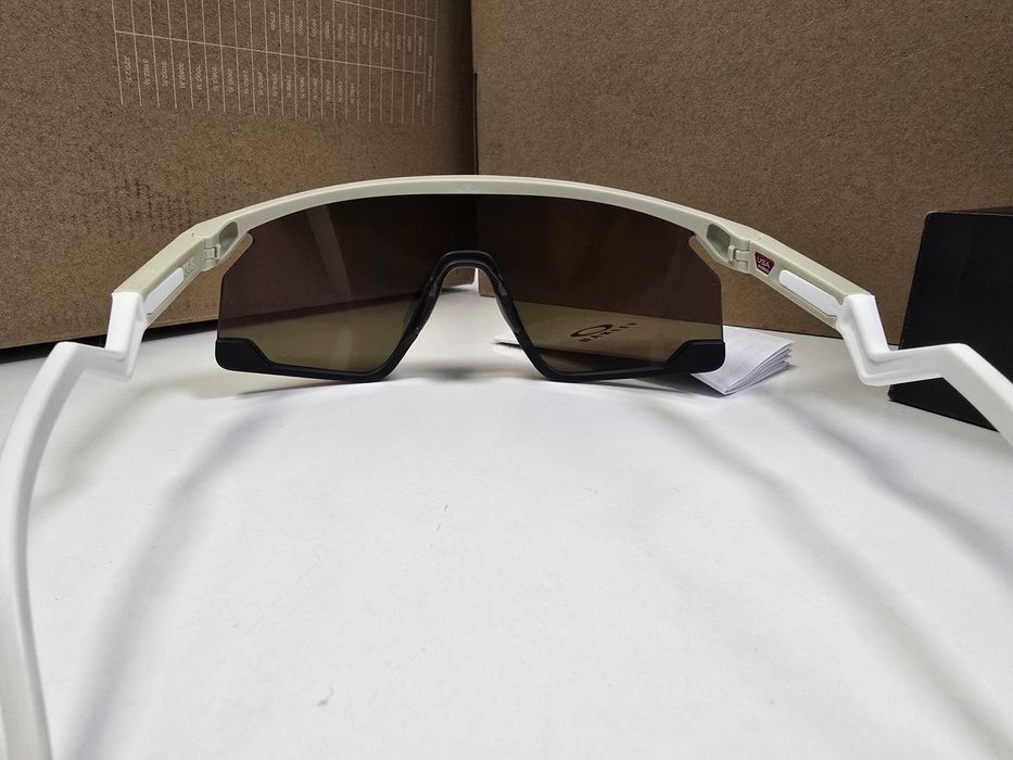 Ochelari Oakley BXTR Matte Desert Tan Prizm Ruby