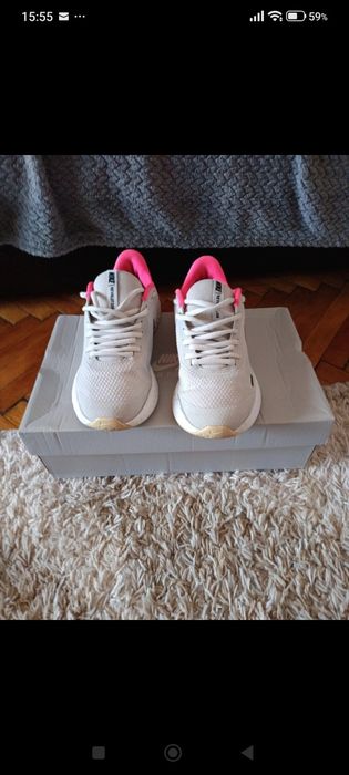 Adidași Nike damă