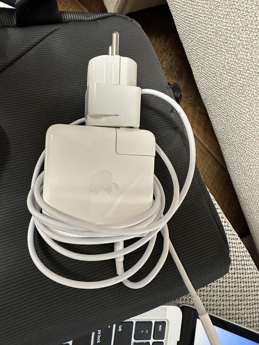 Продам Macbook Pro