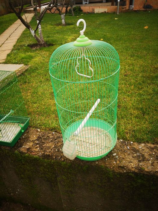 Клетки за декоративни птици