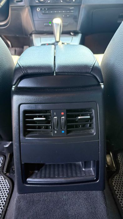 BMW 330 xd 2010 270к.с. Сменени Вериги, Дюзи и ГНП xdrive автомат LED