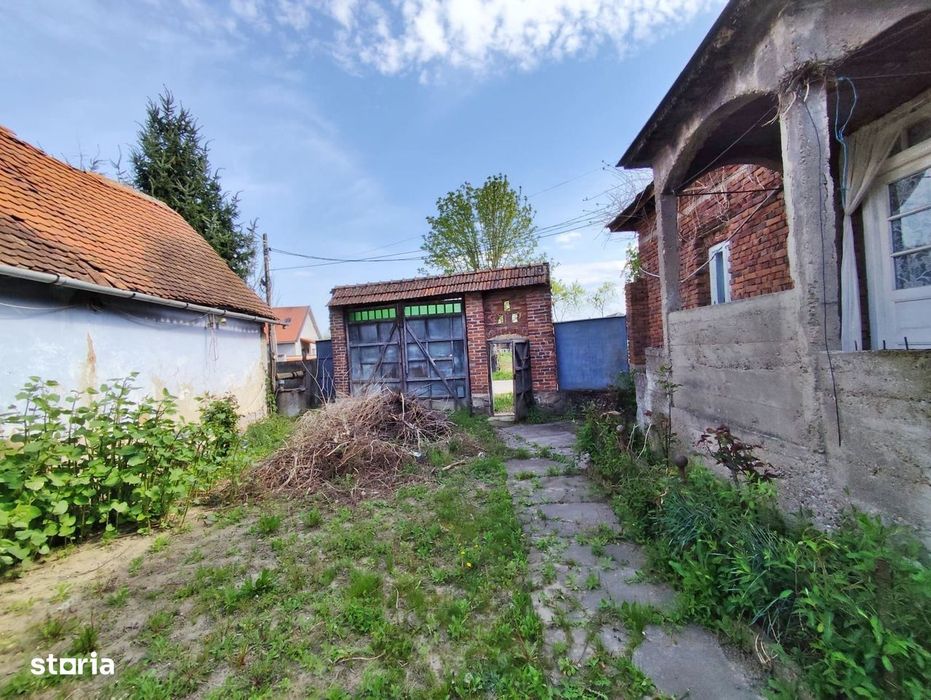 Casa la tara, gaz, acces auto, teren 4122 mp – Petid, Bihor