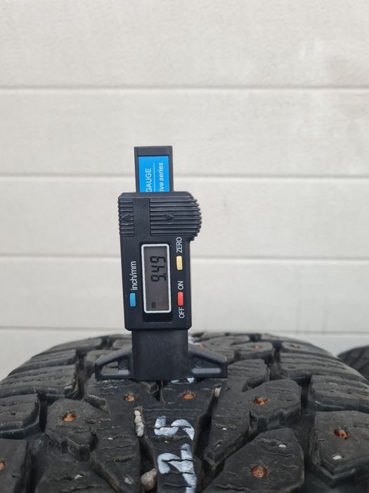 Зимни гуми 4 броя KUMHO WinterCrafy 225 55 R17 дот 1723