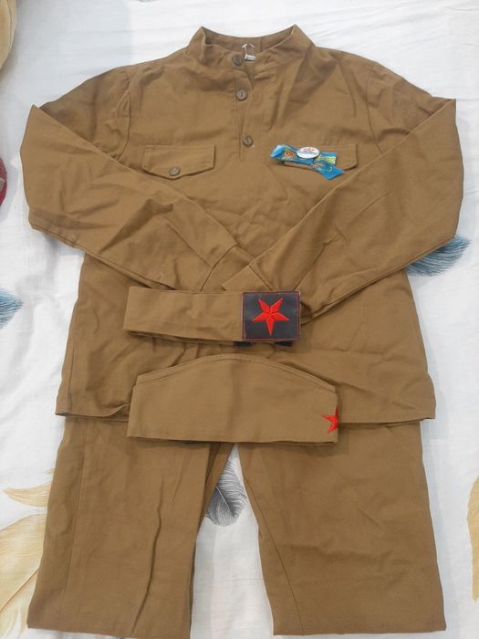 Продам военную форму на день Победы,  одевала 2 раза, ребенок вырос