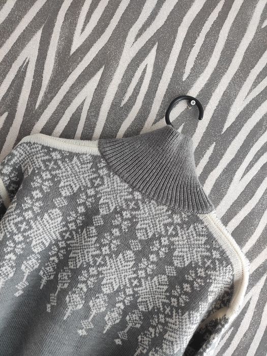 Пуловер SNJOR вълна размер XS