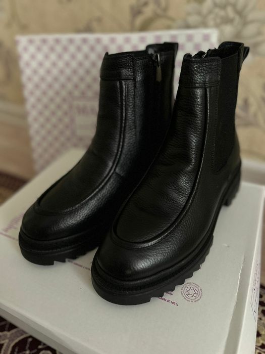 Кыстык етик сатылады