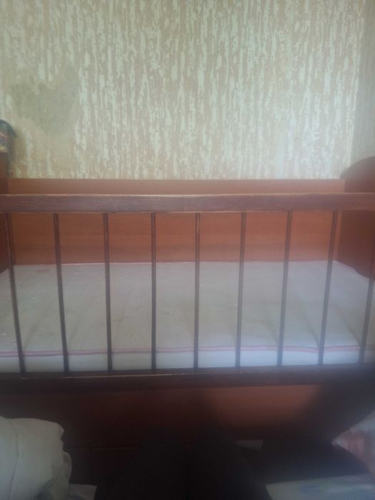 Детско  легло почти ново