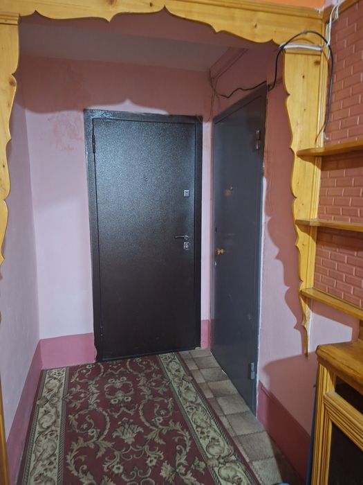 Продам 2 комнатную квартиру