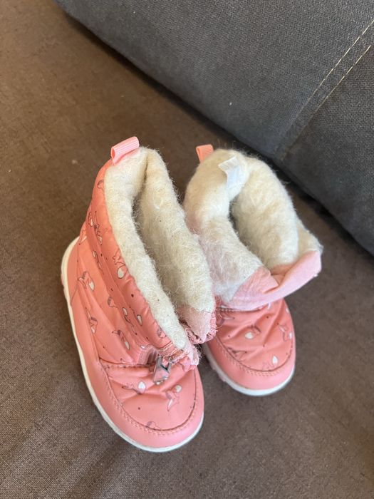 Сапоги и шапка, на 2 года