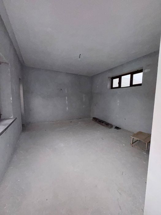 Ховли уй сотилади