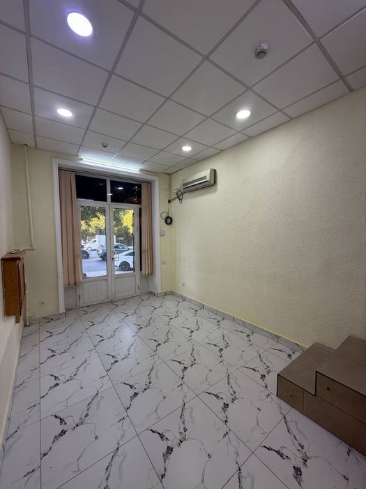 Чиланзар срочно под офис магазин 1 линия
