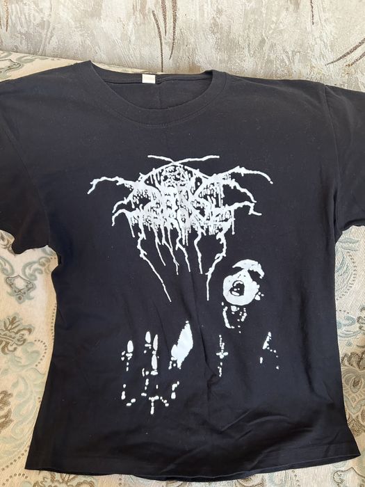 Футболки с принтом черные