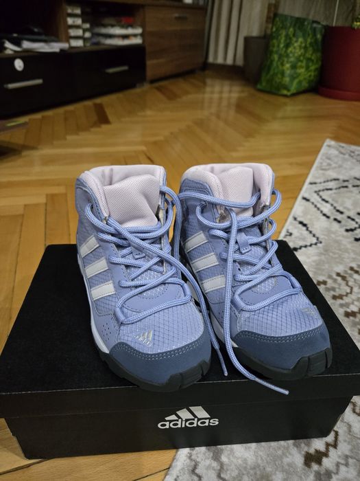 Боти за момиче Адидас 30 номер