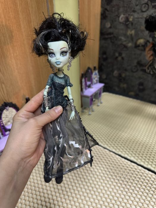 Продам куклу монстр хай!