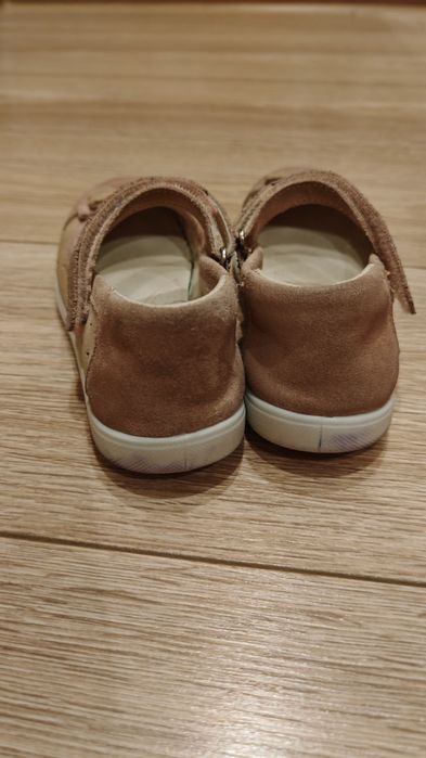 Туфли для девочки 28 р