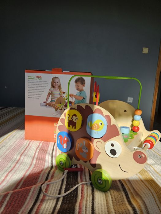 Таралеж  и Дървен уокър