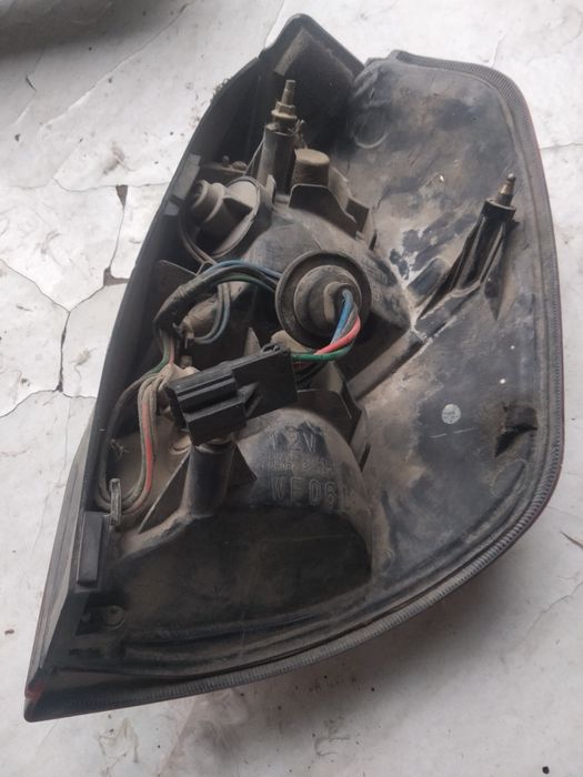 Задний плафон с Субару Б4