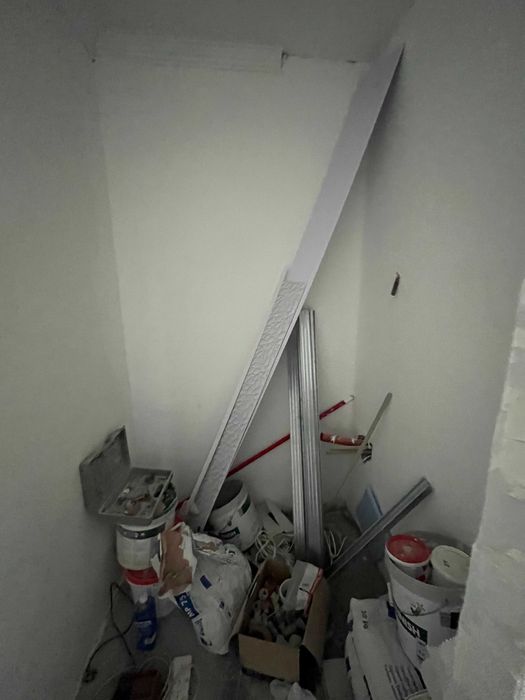 Продава гарсониера в ж.к. Изток блок 30