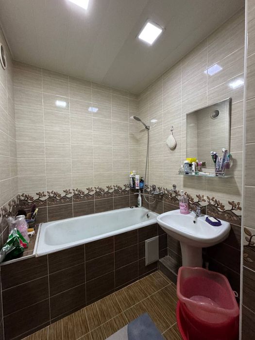 Srochno Kvartira sotiladi!