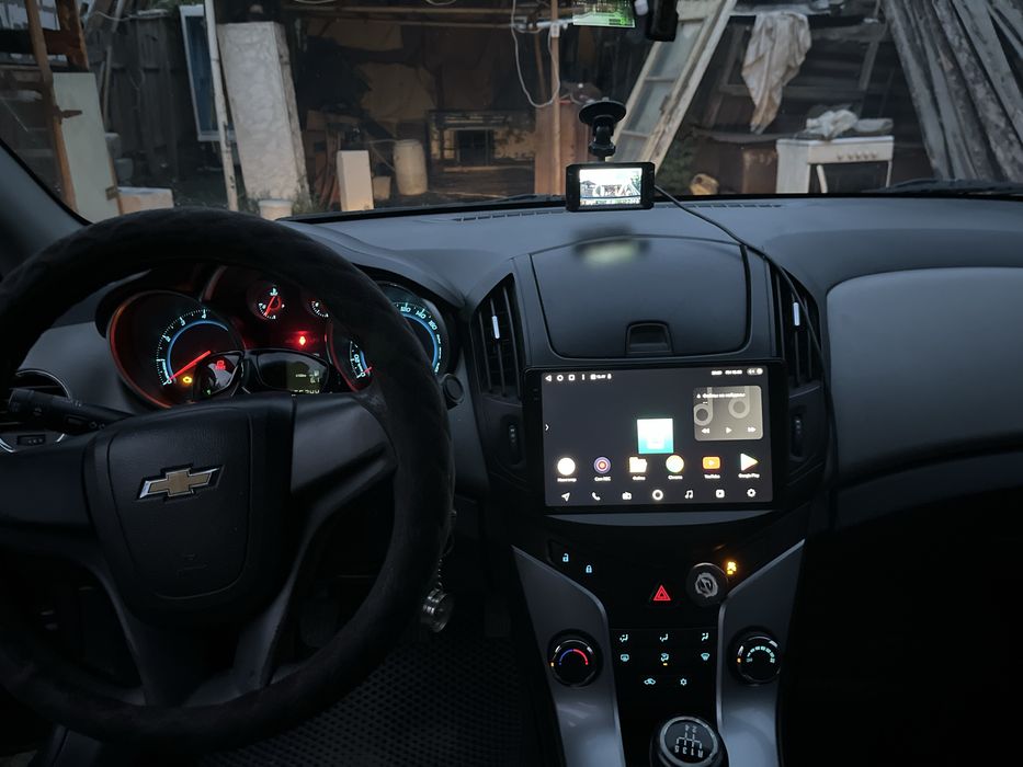 Продам шевролет круз