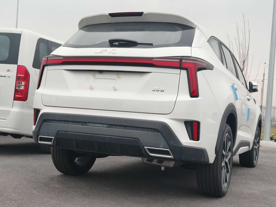 JAC JS8 crossover 7 seats 2026 y