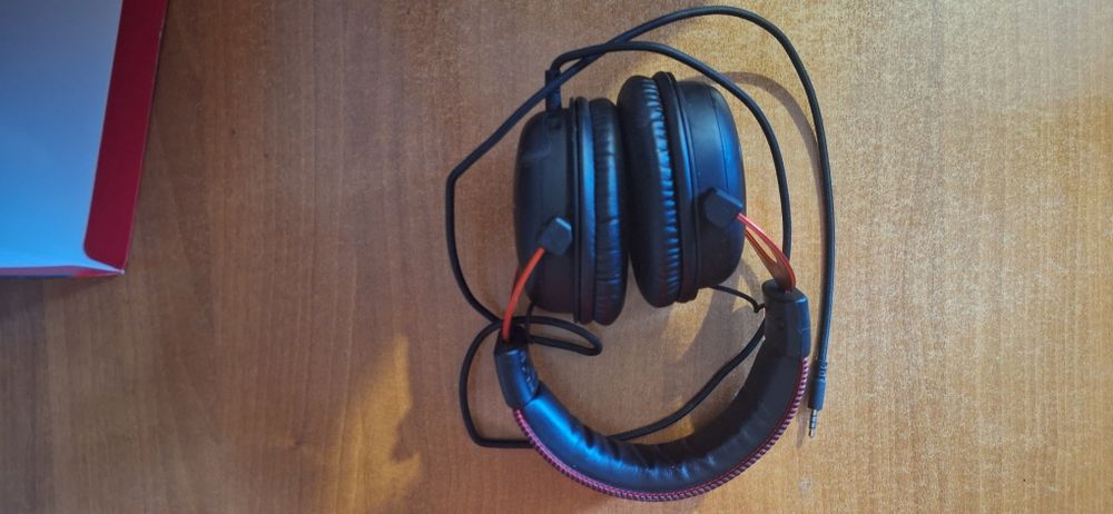 HyperX Cloud 2 с коробкой