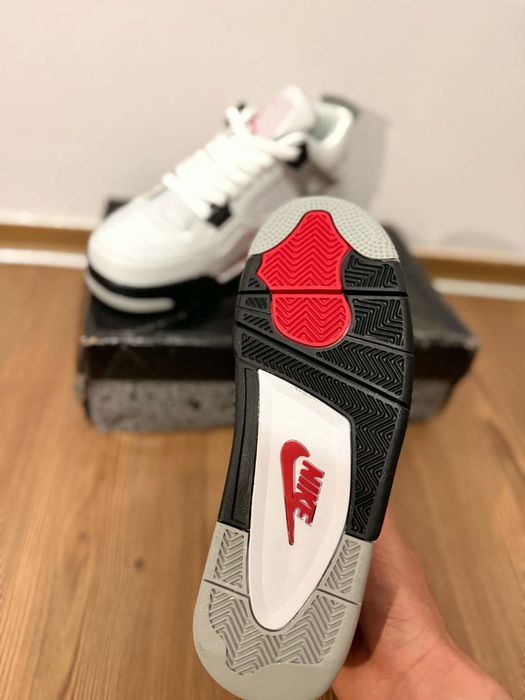 Jordan 4 marimea 41