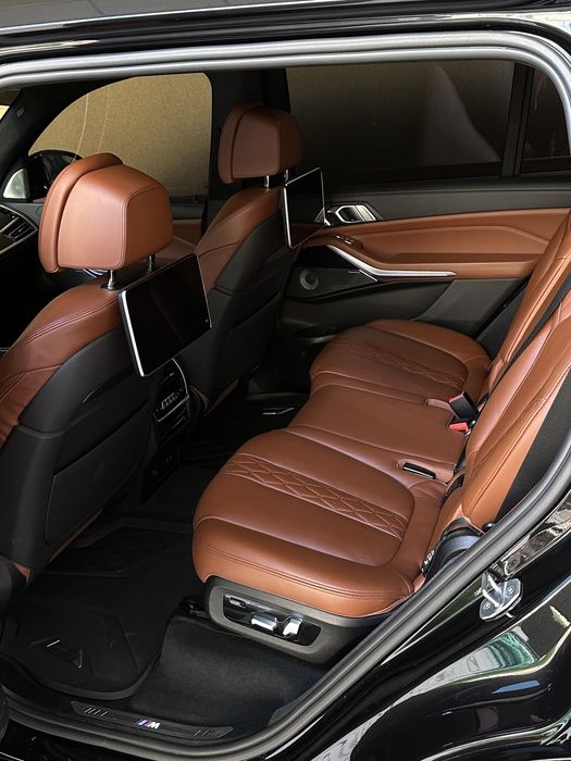 BMW X7 xdrive50i 4.4L