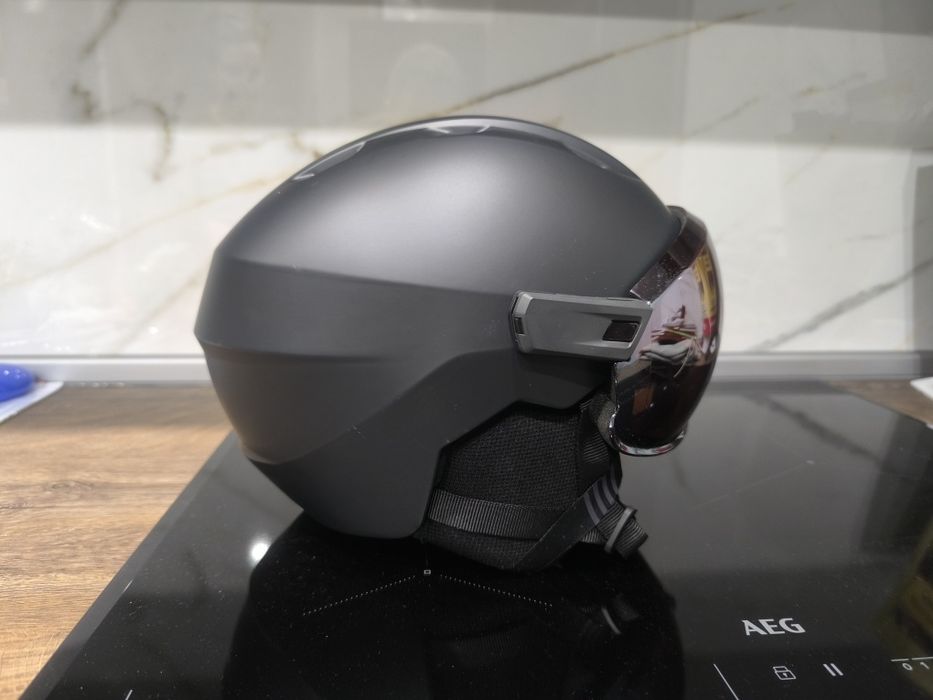 Каска с визьор PST 550