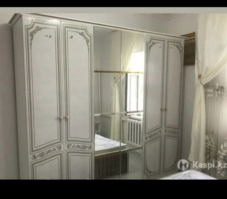 Спальный гарнитур