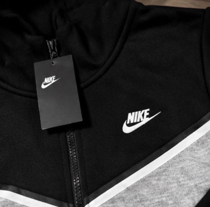 Продам Nike Tech Fleece Серая