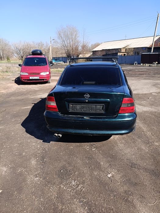 Продаю Опель вектра б