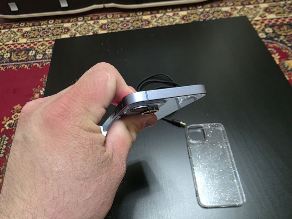 Продам Apple iPhone 14