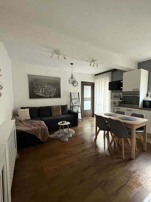Apartament de inchiriat