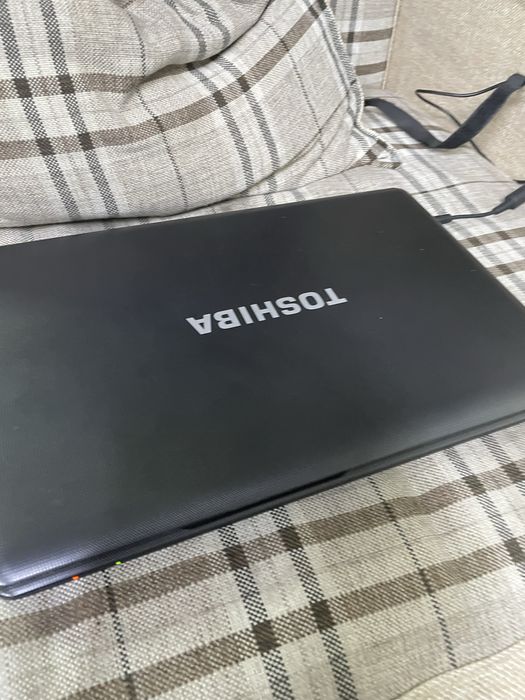 Ноутбук Toshiba