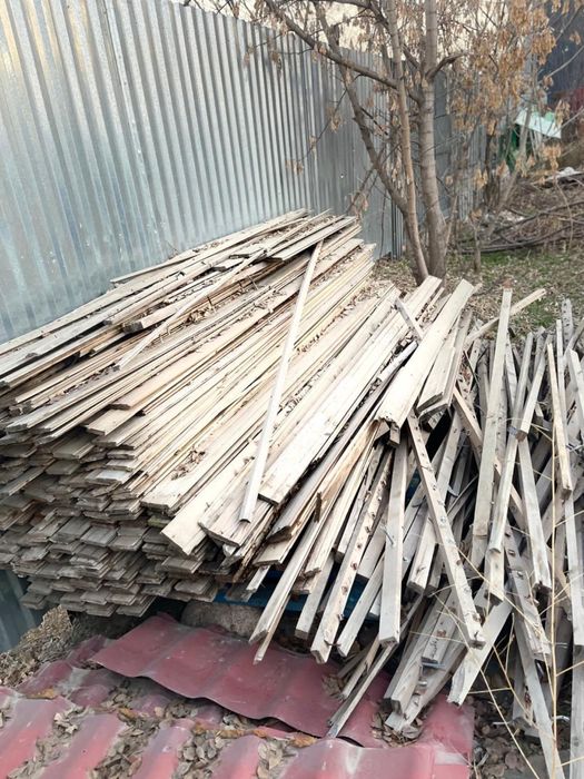 Продаю деревянные доски и брус.
