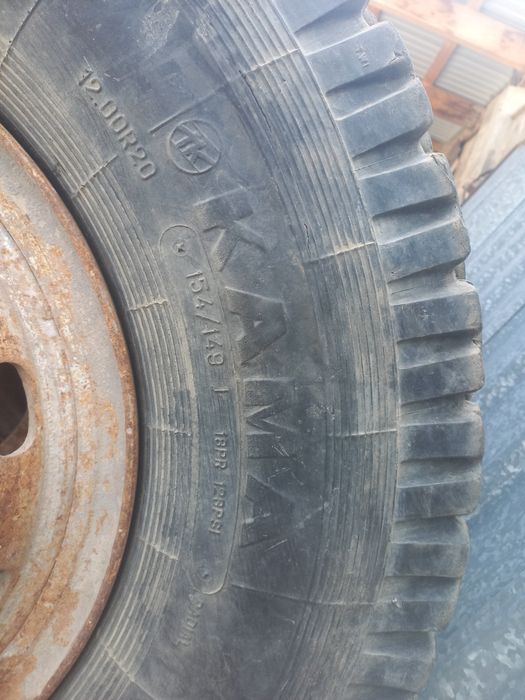 Шины с дисками 12R 20