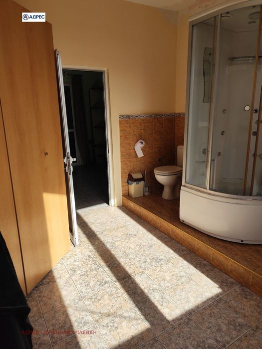 Къща в Плевен, област-гр.Пордим площ 230 цена 160000