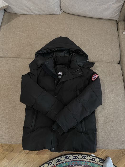 Geaca canada goose!