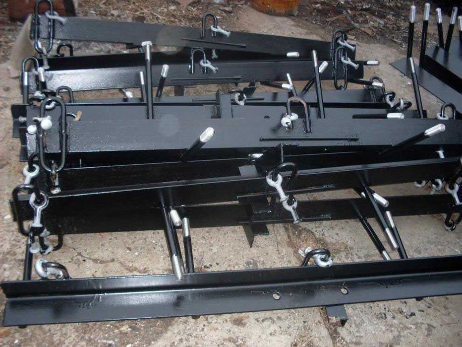 Траверсы, хомуты, кронштейны для строительства линий электропередач