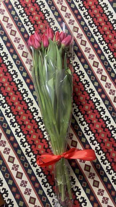 Тюльпаны тельпаны тюлпаны цветы бесплатный доставка