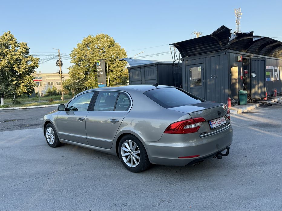 SKODA Superb 2014 — imagine 5