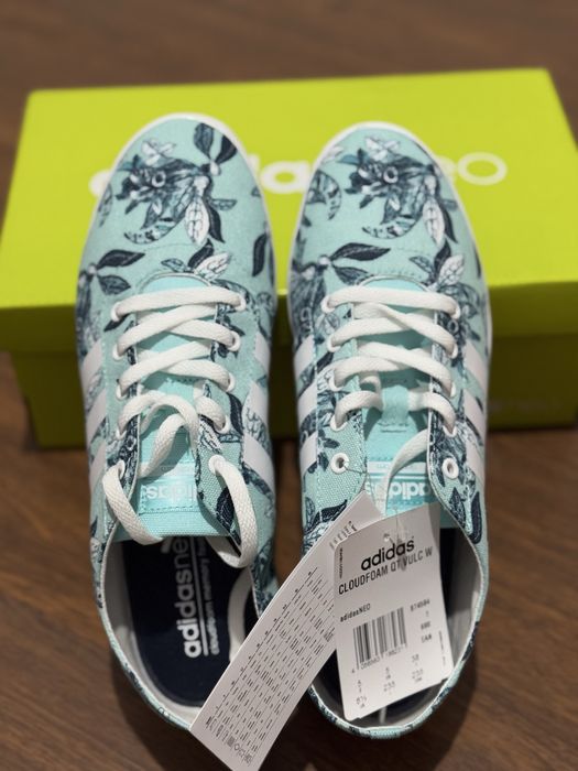 Оригинални дамски обувки Adidas