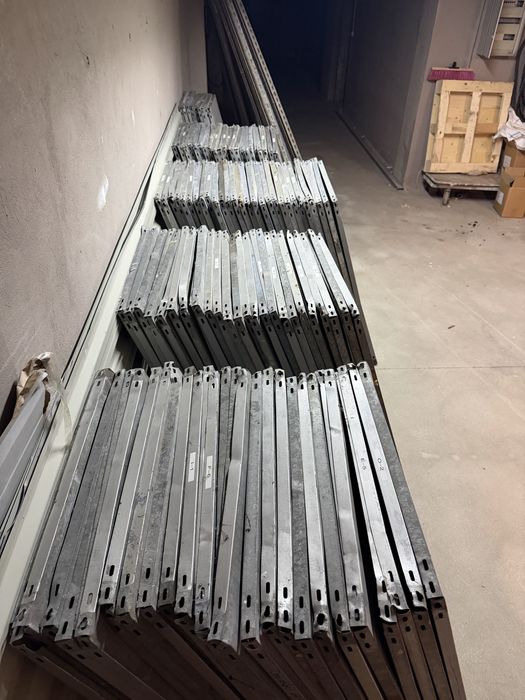 Rafturi metalice industriale
