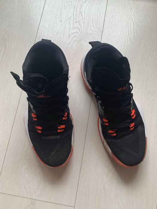 Обувки Jordan Zion 1