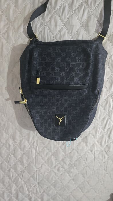 Продам новый рюкзак Jordan
