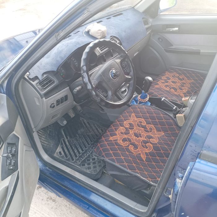 Продам машину geely