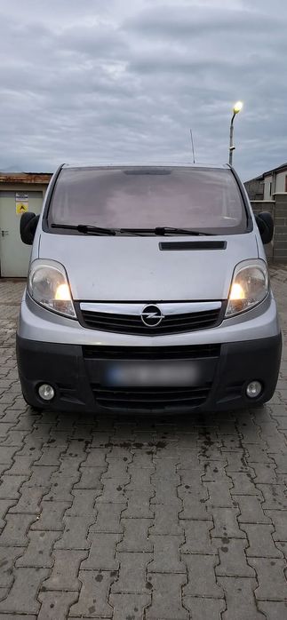 Opel Vivaro Opel Vivaro 2.0 CDTI 114 CP – 9 Locuri – Webasto – Cruise Control – AC